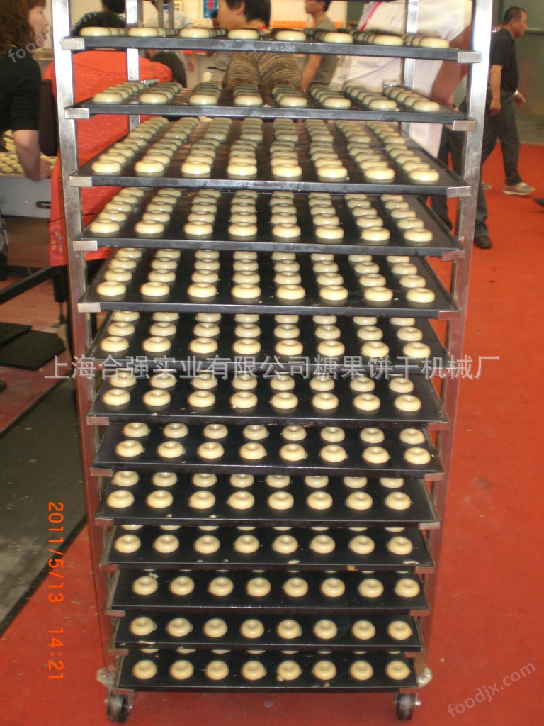 桃酥餅機(jī)/桃酥糕點(diǎn)機(jī)/酥性桃酥成型機(jī)